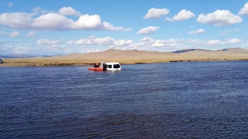 Үерийн аюулаас сэрэмжтэй байхыг онцгойлон анхааруулж байна