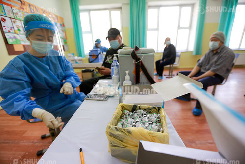 Сүүлийн 24 цагийн хугацаанд 10 335 хүнийг дархлаажуулжээ