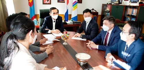 УИХ-ын гишүүн Н.Учрал ажилдаа оржээ