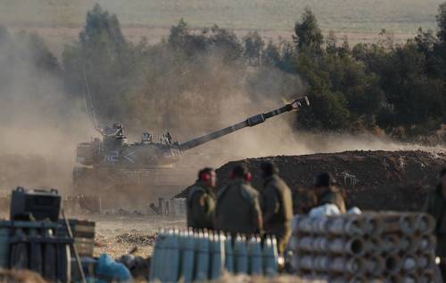 Мьянмар: Цэргийнхний түрэмгийлэл үргэлжилж, иргэд зэвсэг барин тэмцэж байна