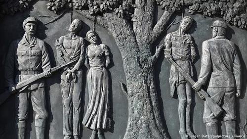 Герман Намибийн ард түмнийг үй олноор хөнөөсөн буруугаа хүлээн зөвшөөрчээ