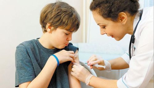 АНУ: Вакцины дараа өсвөр насныхны дунд зүрхний булчин үрэвссэн тохиолдлууд бүртгэгджээ