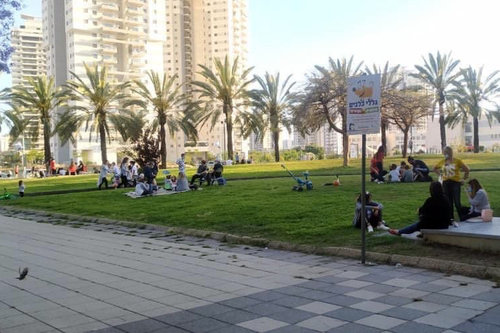 COVID-19: Израиль бүх хязгаарлалтаа цуцална