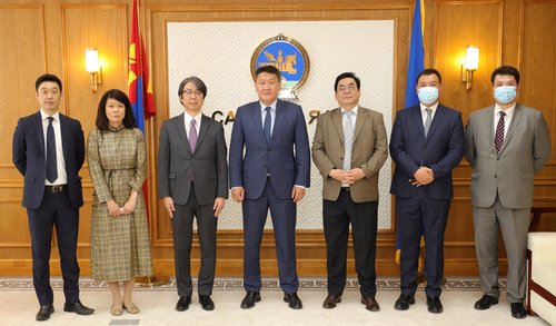 Сангийн сайд Б.Жавхлан буцалтгүй тусламжийн хэлэлцээрт гарын үсэг зурлаа