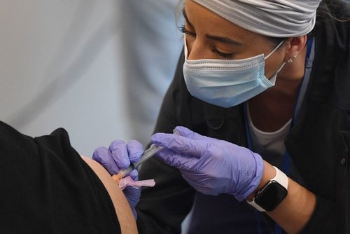 COVID-19-ийн эсрэг олон хувилбарт вакцины эмнэлзүйн туршилт эхэллээ