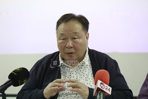 ВИДЕО: Монгол адууг эрлийз адуутай хамт уралдуулмааргүй байна