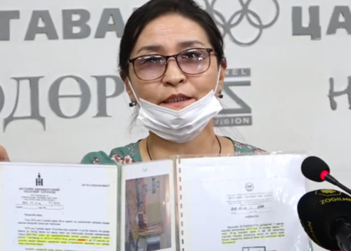 ШУУД: 20 жил хорих ялаар шийтгүүлсэн хүүгийн ээж Б.Эрдэнэчимэг мэдээлэл хийж байна