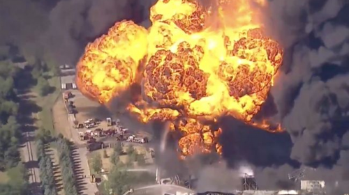 АНУ: Химийн томоохон үйлдвэр шатжээ