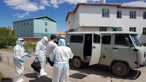 Коронавирусийн халдвараар өвчилсөн 99 настай иргэн бүрэн эдгэрчээ