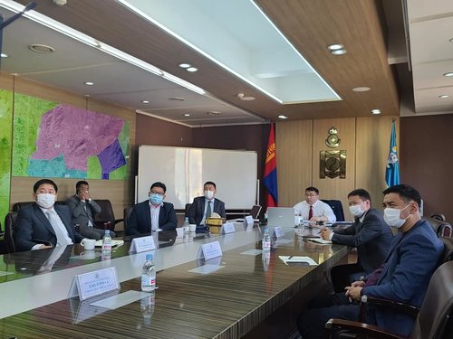 Хотын захиргааны шинэ байрыг түр эмнэлэг болгож, ор дэлгэнэ