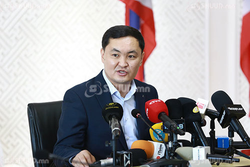 Ч.Өнөрбаяр: Энэ жил хүний эрхийг уландаа гишгэлээ