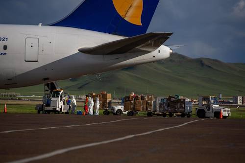 Файзер вакцины гурав дахь ээлжийн 85 410 тунг хүлээн авлаа