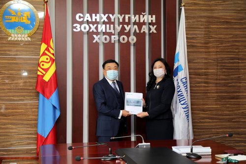 ХААН БАНК нээлттэй хувьцаат компани болох төлөвлөгөөгөө Монголбанк, СЗХ-нд хүргүүлэв