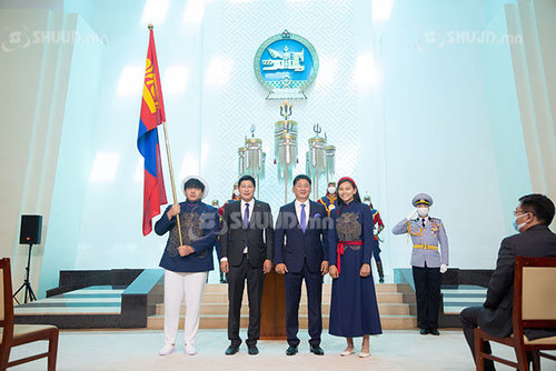 Ерөнхийлөгч У.Хүрэлсүх “Токио-2020”-д оролцох Монгол Улсын баг, тамирчдад амжилт хүслээ