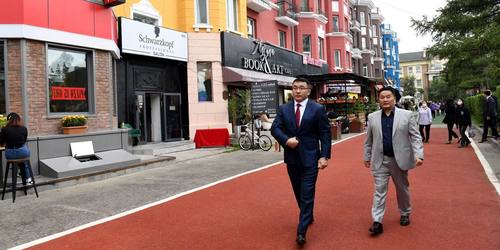 Д.Сумъяабазар: Өглөөний жишиг гудамжийг дүүрэг бүрд үе шаттай байгуулна