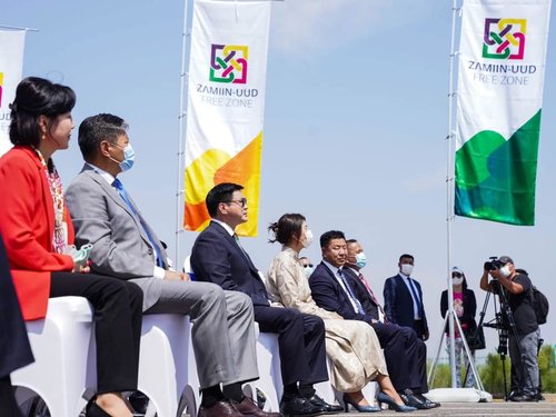 “Замын-Үүд” чөлөөт бүсийг нээж, байнгын ажиллагаатай болголоо