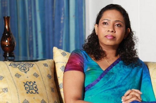 Шри-Ланкийн эрүүл мэндийн сайдыг шид хэрэглэсэн хэмээн ажлаас нь халжээ