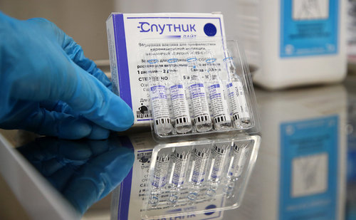 Спутник Лайт, Пфайзер вакциныг хослуулвал Дельта хувилбарын эсрэг үр дүнтэй