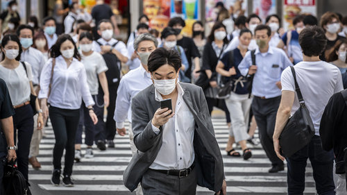 Япон онц байдлын дэглэмээ сунгаж, машины уралдааныг цуцлав