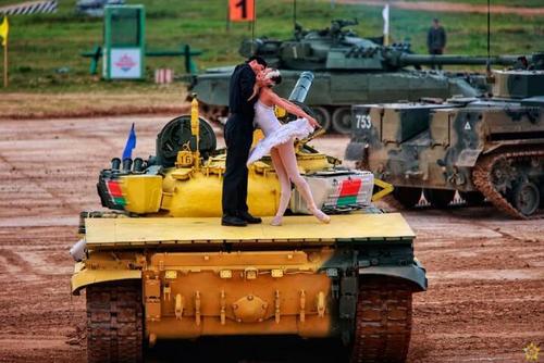 ВИДЕО: Танкан дээрх Хунт нуур