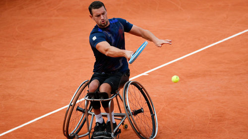 Паралимпийн тамирчин тэмцээний үеэр ухаан алджээ