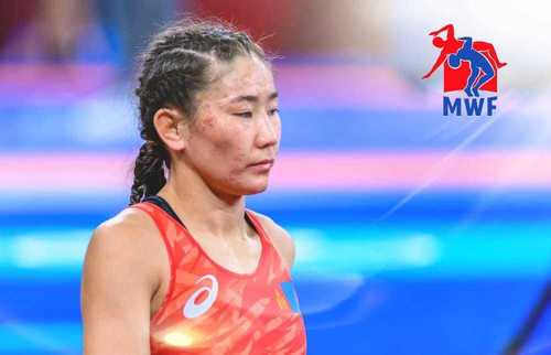 Б.Болортуяа Ослод зодоглох эрхээ авлаа