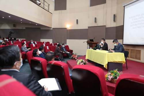 Эрэгтэй багш нарыг бэлтгэхэд анхаарах шаардлагатай байна