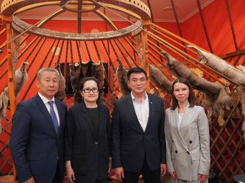 С.Амарсайхан Улаан-Үд хотод  ажиллав