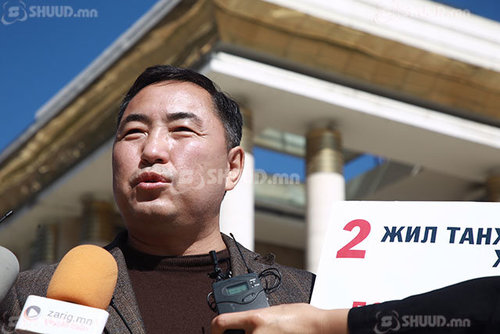 Б.Пүрэвдорж: Ковидын хуулийг хүчингүй болгох хэрэгтэй