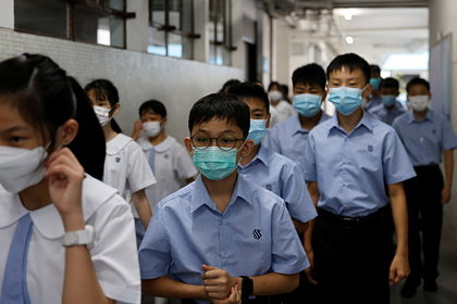 Сурагчдын дүрэмт хувцсанд чип суулгажээ