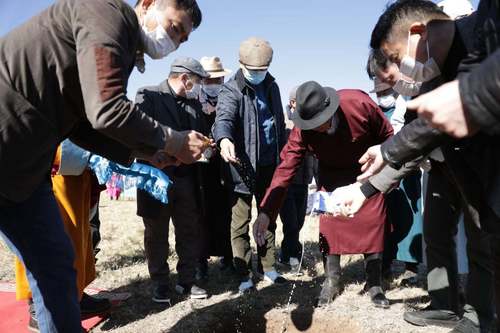 Хүннү гүрний нийслэл Луут хотыг судлах төвийн шавыг тавилаа