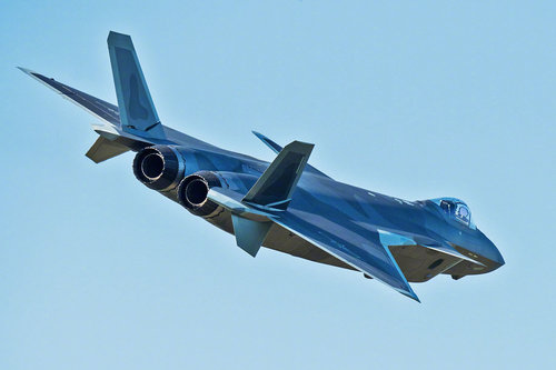 ВИДЕО: Хятад анх удаа үл үзэгдэгч сөнөөгч онгоцуудаа үзүүлэв