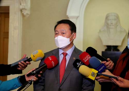 Д.Тогтохсүрэн: Эдийн засгийг сэргээхэд чиглэсэн эрх зүйн орчинг бүрдүүлэхэд анхаарч ажиллана