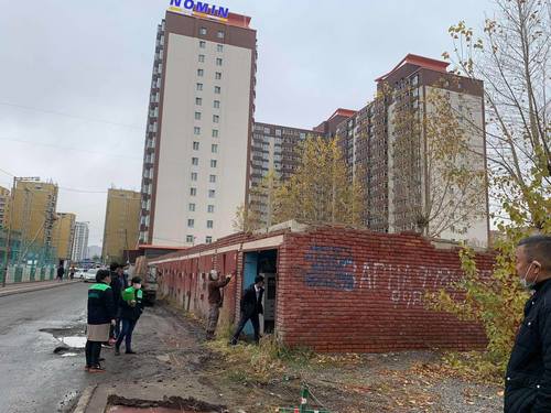 Нийслэлийн хэмжээнд энэ онд 108 байршилд 1151 гарааш буулгаж, 2.07 га талбайг чөлөөлөхөөр төлөвлөсөн.