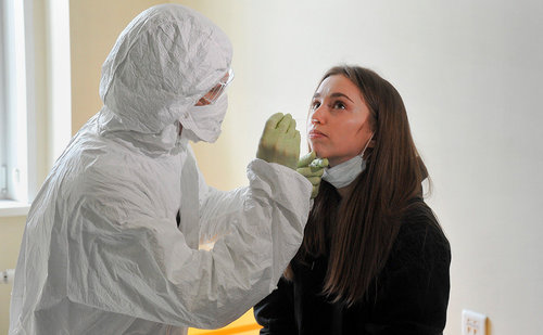 ОХУ: Хүссэн хүн бүр үнэ төлбөргүй шинжилгээнд хамрагдах боломжтой