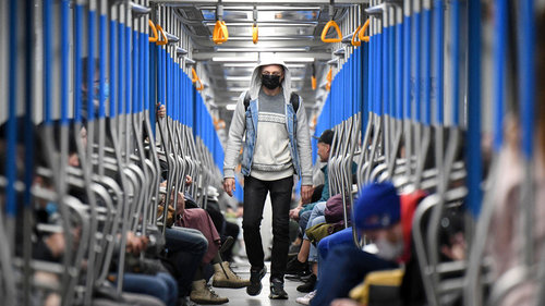 COVID-19: ОХУ шинэ хязгаарлалт тогтоож, ажлын бус өдрүүдийг зарлана