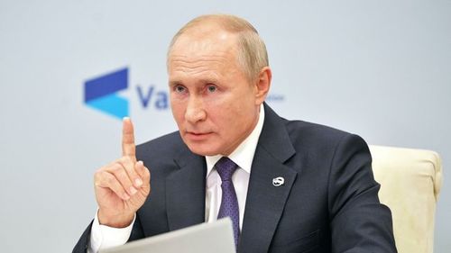 Путин: Албан журмаар вакцин тарихыг зөвшөөрөхгүй