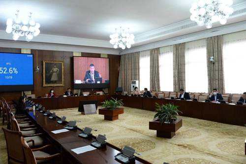 Н.Тавинбэх: Хятадад УЦС байгуулахын тулд 1.2 сая иргэнийг нүүлгэн шилжүүлсэн байна