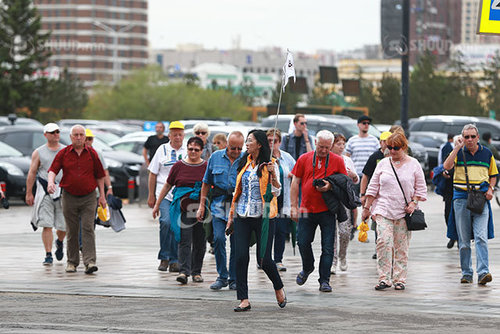 Энэ он гарсаар манай улсад 73.7 мянган жуулчин иржээ