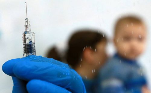 COVID-19: АНУ 5-11 насны хүүхдүүдийг вакцинд хамруулахыг зөвшөөрлөө