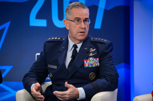 Пентагон: Хятад тун удахгүй цэргийн хүчин чадлаараа ОХУ, АНУ-ыг гүйцнэ