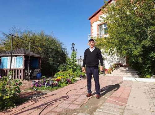 Хашаандаа тансаг амьдралыг бий болгосон 