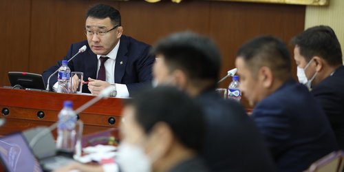 Д.Сумъяабазар: Төвлөрлийг бууруулах цогц арга хэмжээ нь цаг үеэ олсон хэрэг