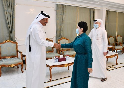 Гадаад харилцааны сайд Б.Батцэцэг Катар улсад айлчилж байна