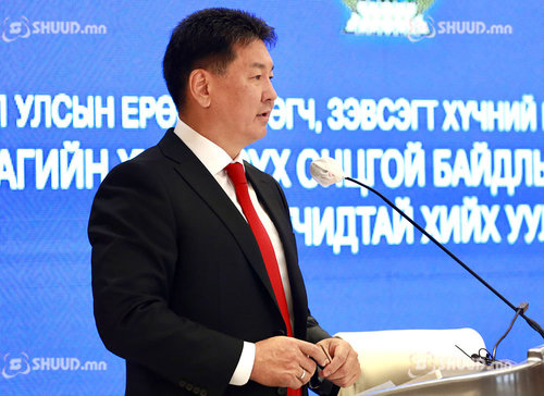 Ерөнхийлөгч У.Хүрэлсүх генералуудад мэндчилгээ дэвшүүллээ