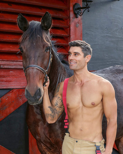 ФОТО: Австралийн дур булаам гал сөнөөгчид