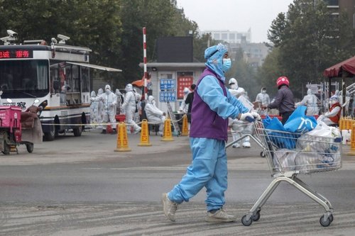 Хятад дельта штаммтай тэмцэж,  хөл хорио тогтоож байна