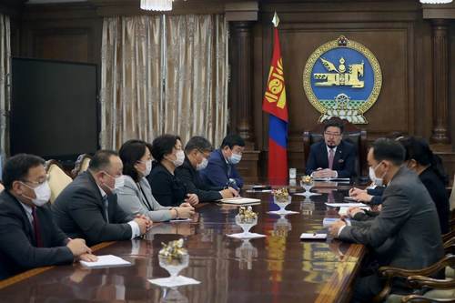 УИХ-ын дарга Г.Занданшатар Шүүхийн сахилгын хорооны гишүүдийг хүлээн авч уулзлаа