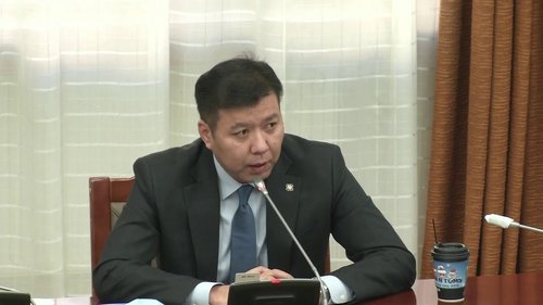 Б.Энхбаяр: Эрүүдэн шүүж, ял наймаалцдаг тогтолцоо хэвээр байна