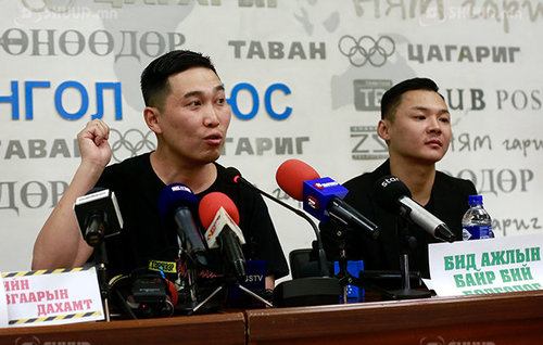 Д.Амартүвшин: Хуулийг гууль болгосон журмаа болиоч ээ